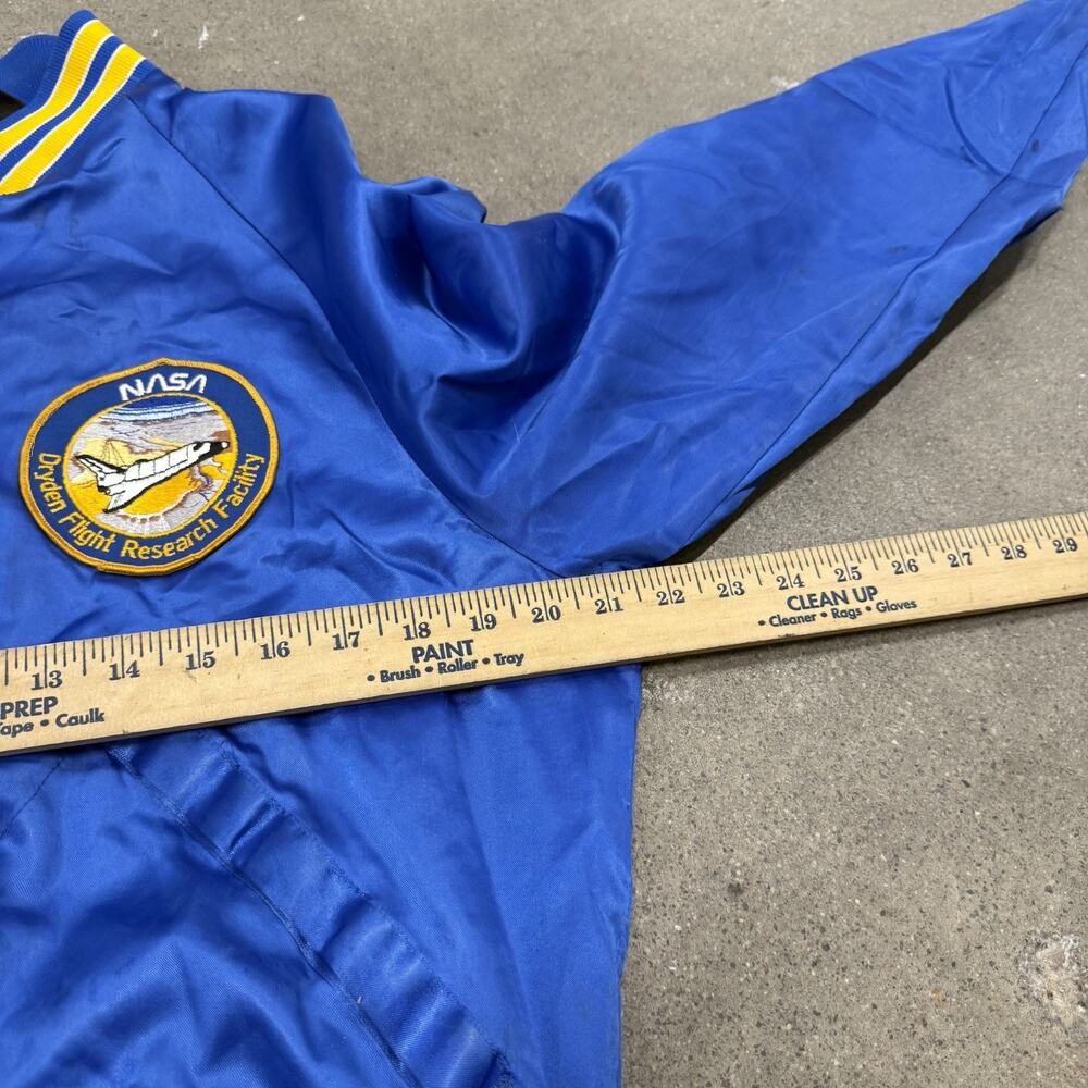 VINTAGE 80s NASA DRYDEN FLIGHT RESEARCH SATIN BOMBER SNAP JACKET BLUE MEDIUM USA - Picture 11 of 12
